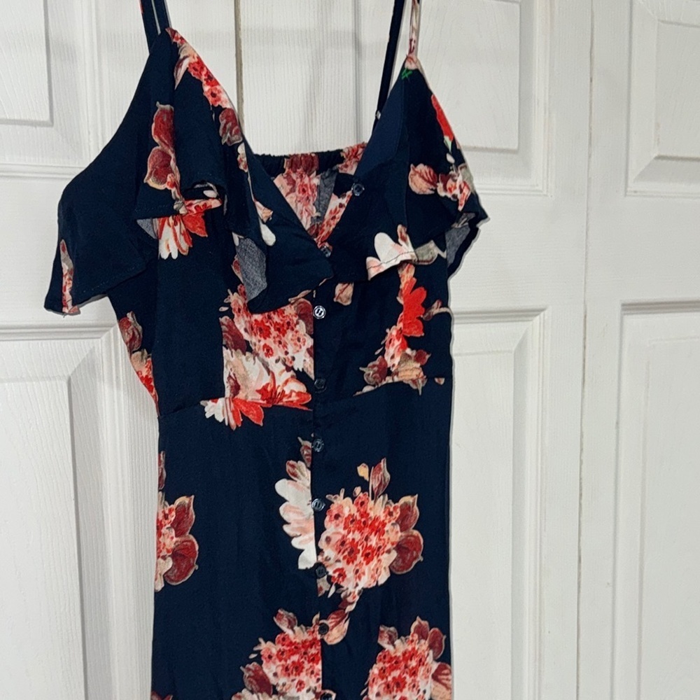 Floral Black Maxi Dress - Picture 4 of 8